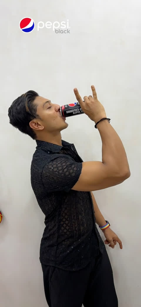 Ready…Steady…Pose with swag using the awesome #PepsiBlackEffect Tag @pepsiindia & use #PepsiBlackEffect to win amazing Pepsi Black NFTs, goodies and a LOT more! Try it out now! #Promoted